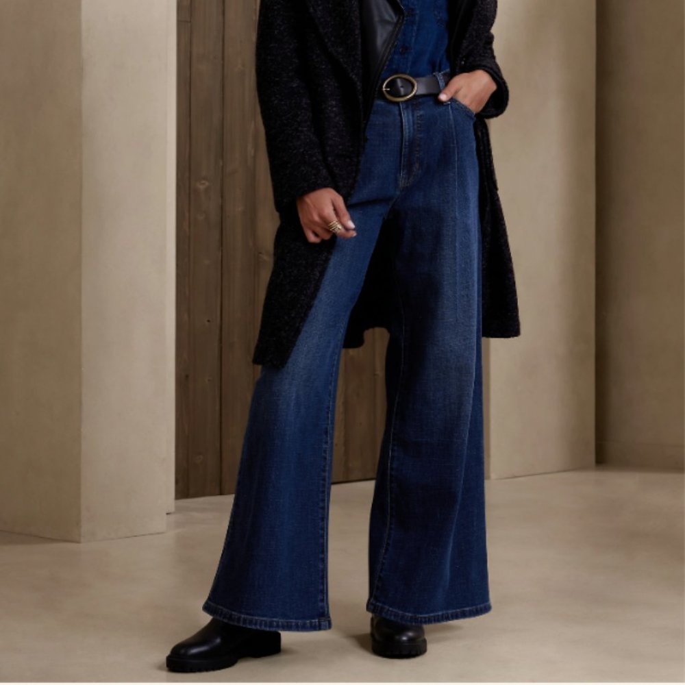 NWT Banana Republic Wide-Leg Jean